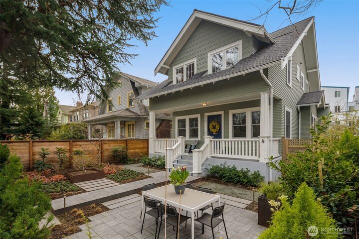 Property Photo:  5241  16th Avenue NE  WA 98105 