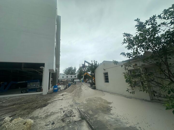 Property Photo:  223 SE 4th Street 1  FL 33009 