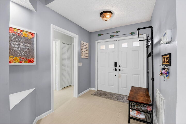 Property Photo:  6200 Windlass Circle  FL 33472 