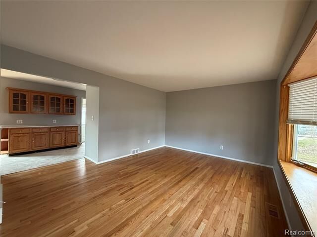 Property Photo:  14099 Sunset Street  MI 48154 
