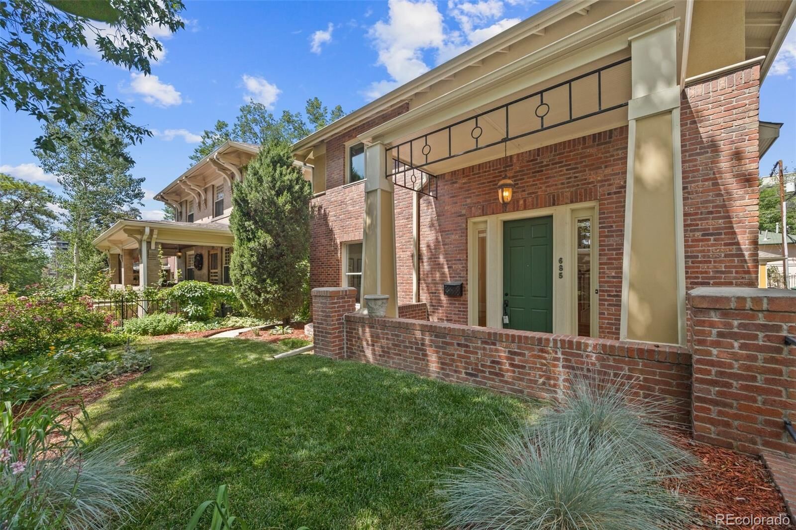 Property Photo: 685 N Clarkson Street CO 80218