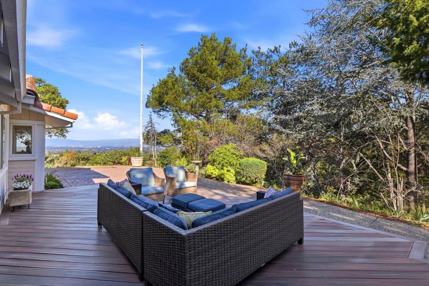 Property Photo: 19601 Canon Drive CA 95030