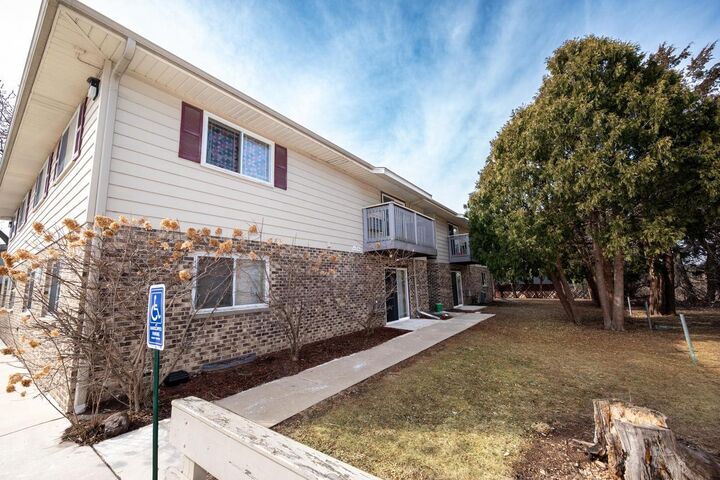 Property Photo: 1718 Onsgard Road WI 53704