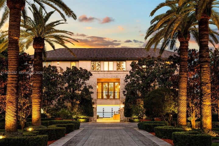 Property Photo:  10 Tahiti Beach Island Rd  FL 33143 