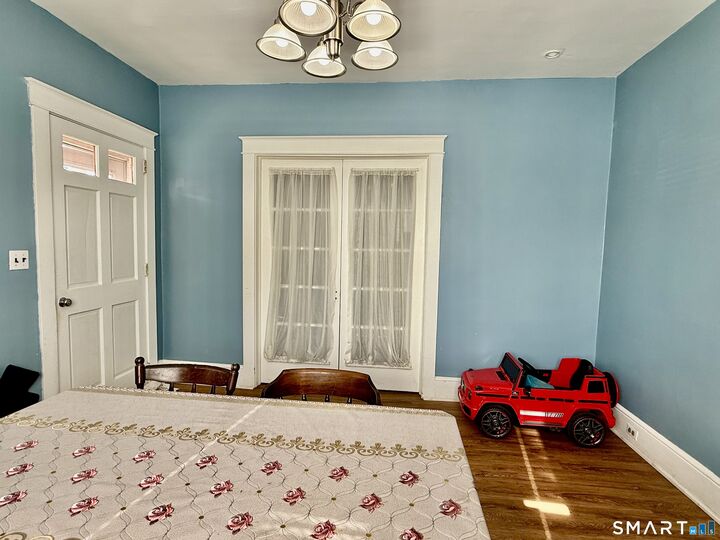 Property Photo:  28 Beal Street  CT 06902 