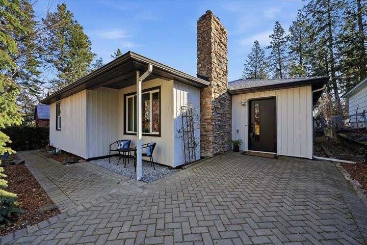 Property Photo:  3121 S Manito Blvd  WA 99203 