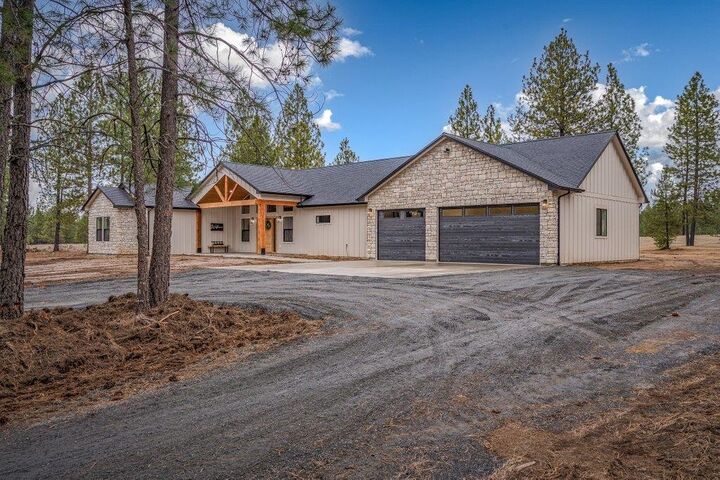 Property Photo:  1262 W Findley Ln Ln  WA 99006 