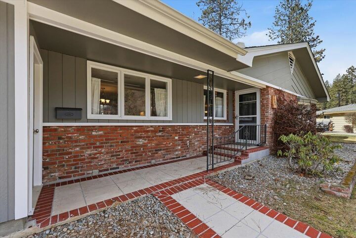 Property Photo: 7151 N Audubon Dr WA 99208