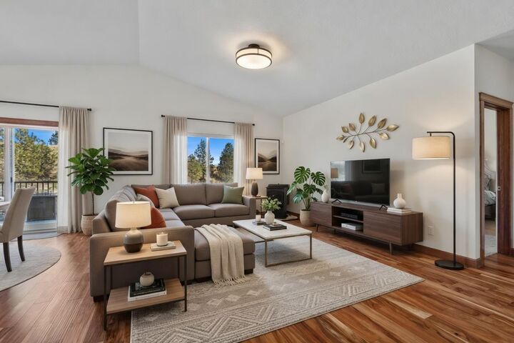 Property Photo:  1520 N McKenzie River St  WA 99224 