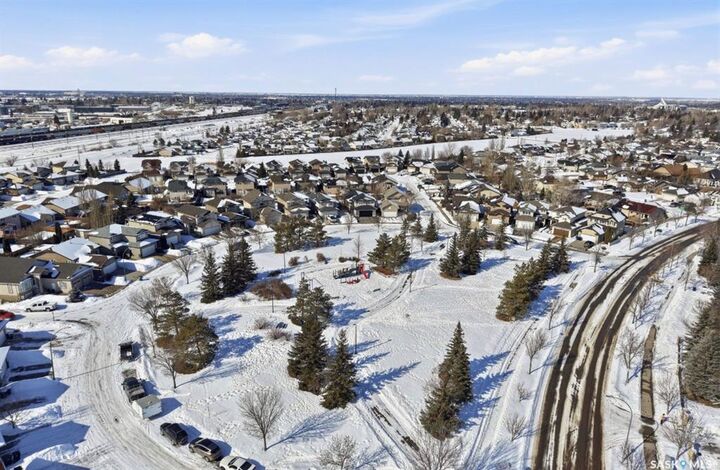 Property Photo:  307 Beckett Green  SK S7N 4W7 