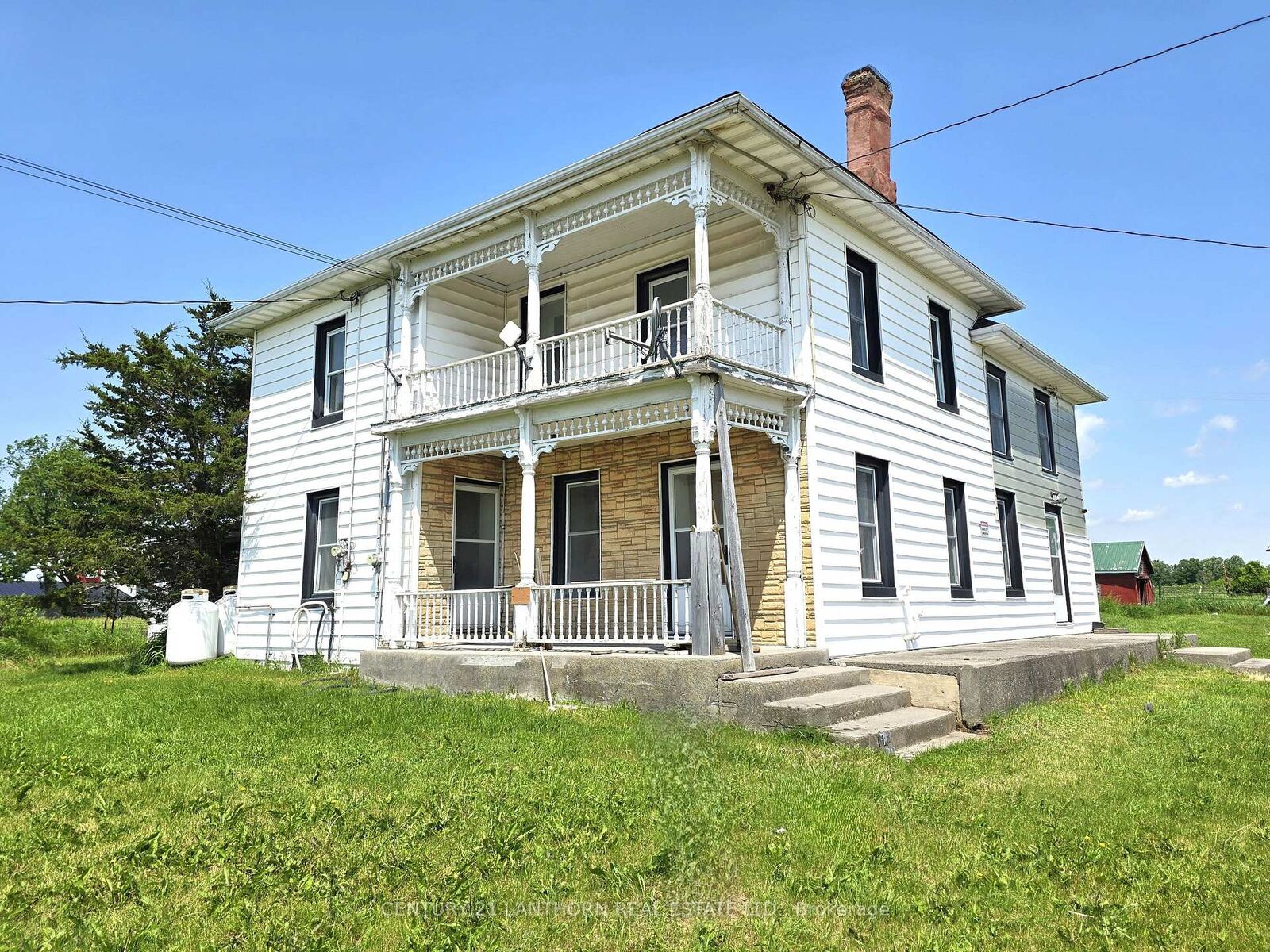 Photo de la propriété:  4893 Old Highway 2 Highway  ON K8V 1M1 