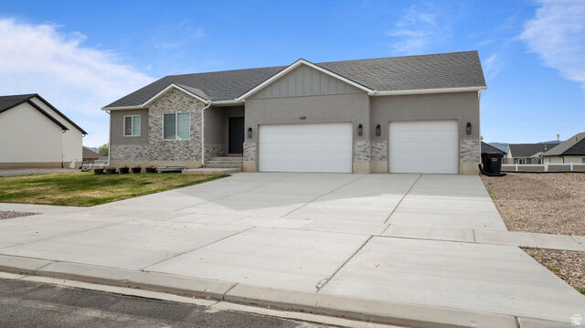 Property Photo:  1169 N 200 E  UT 84648 