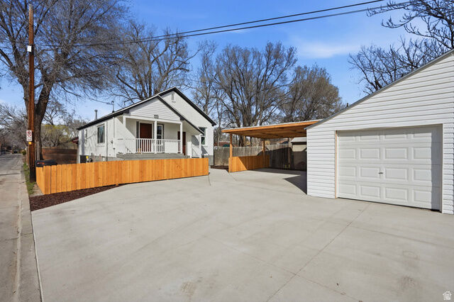 Property Photo:  2993 S 600 E  UT 84106 