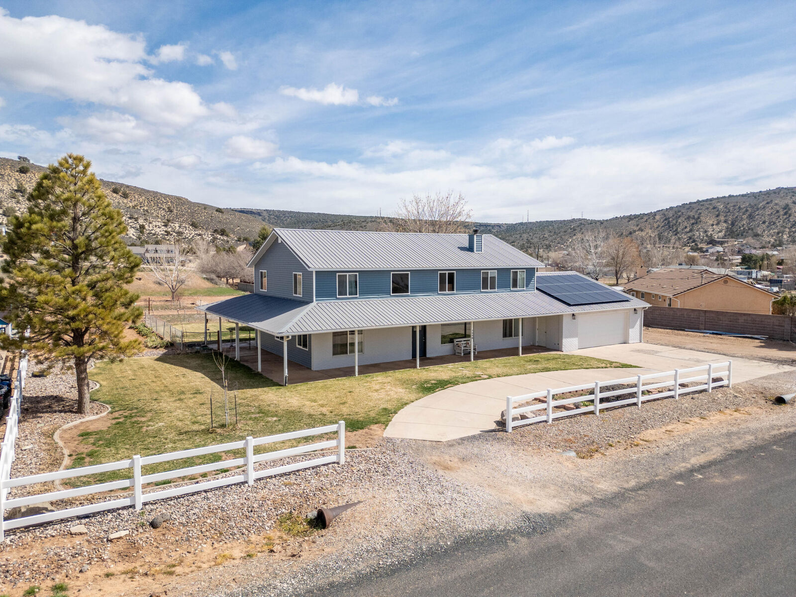 Property Photo:  7998 N Sapphire Dr  UT 84770 