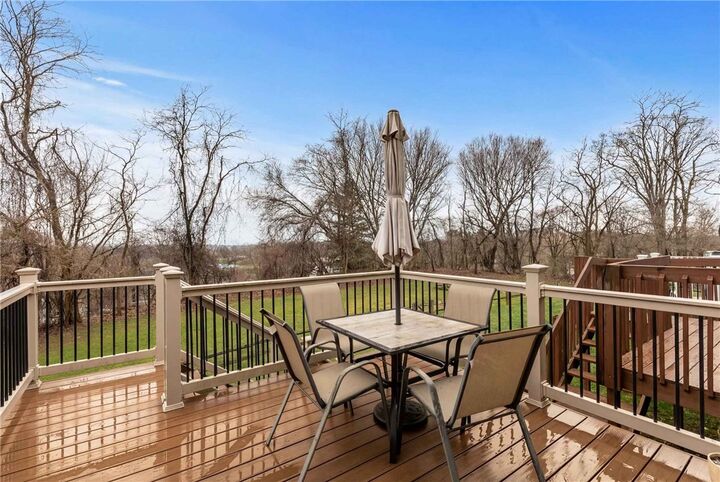 Property Photo:  158 Rossmor Ct  PA 15229 