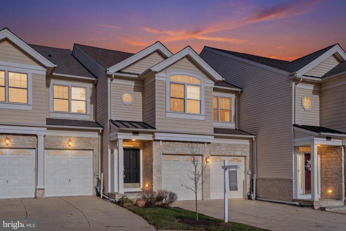 Property Photo:  8704 Timber Oak Lane  MD 20723 