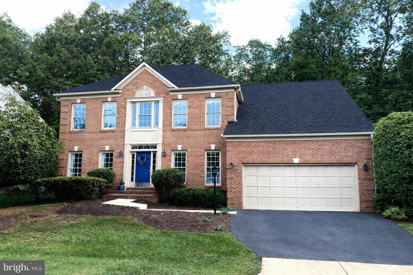 Property Photo:  47093 Kentwell Place  VA 20165 