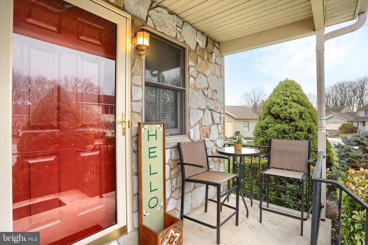 Property Photo:  1475 Maplewood Drive  PA 17070 