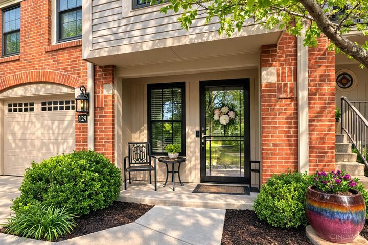 Property Photo:  11990 Thames Place  OH 45241 