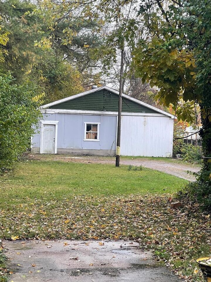 Property Photo: 6307 Wooster Pike OH 45227