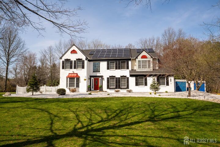 Property Photo:  14 Brookside Court  NJ 08512 