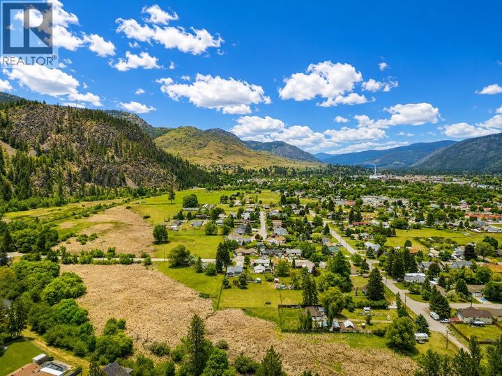 Property Photo: 7766 18th Street BC V0H 1H2