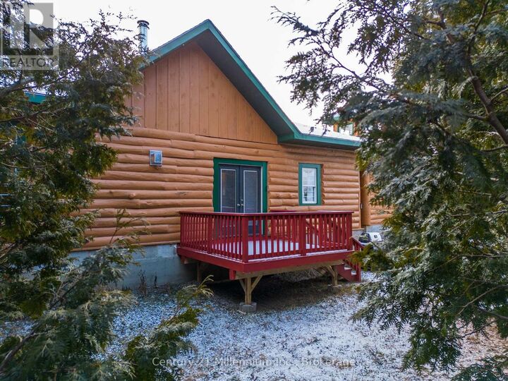 Property Photo: 25 Maple Golf Crescent ON N0H 2R0