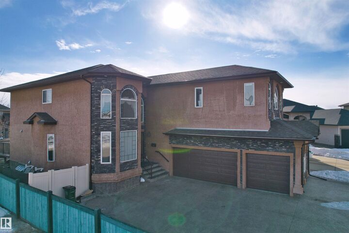 Photo de la propriété: 9203 160 Avenue NW AB T5Z 0A9