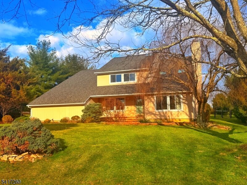 Property Photo:  592 Cabot Hill Rd  NJ 08807 