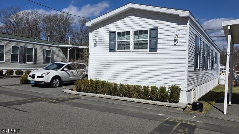 Property Photo:  10 Makepeace Dr 10  NJ 07438 