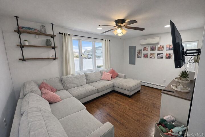 Property Photo:  611 West Road  NY 11693 