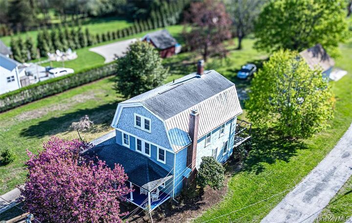 Property Photo:  630 New Suffolk Road  NY 11935 