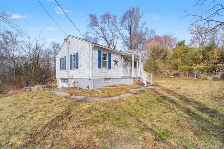 Property Photo:  566 Old State Road  NY 12590 