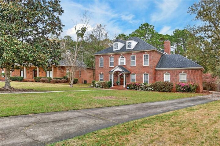 Property Photo:  7000 Charleston Oaks Drive N  AL 36695 