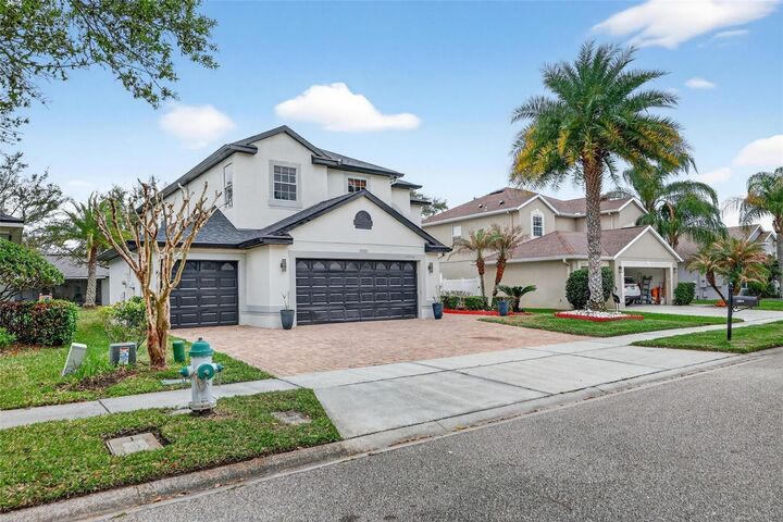 Property Photo: 17756 Sterling Pond Lane FL 32820