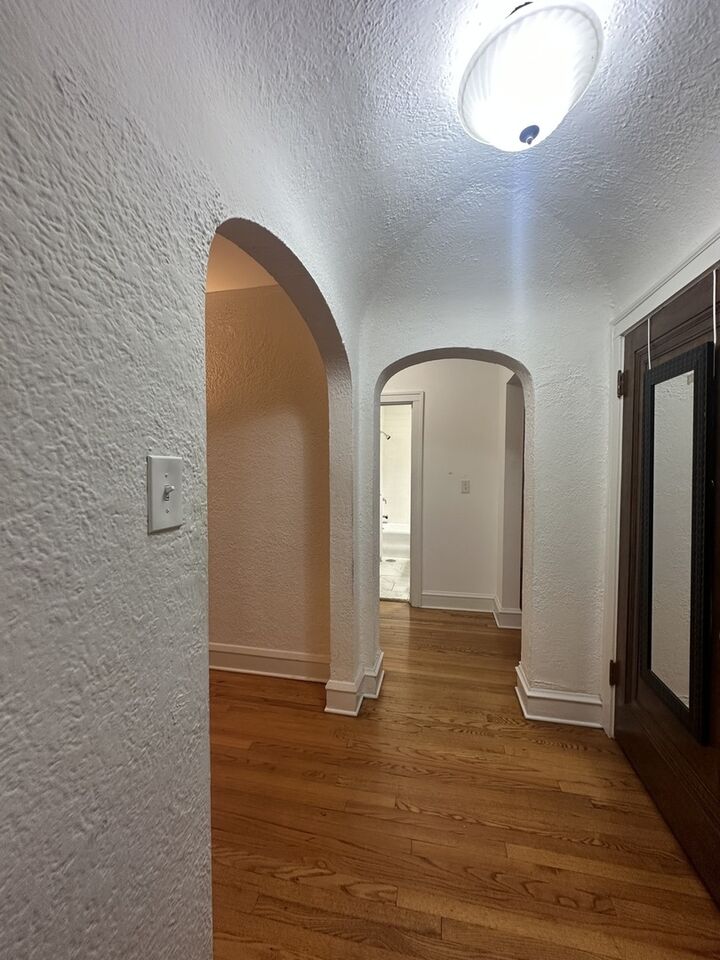 Property Photo:  2333 W Farwell Avenue 1S  IL 60645 