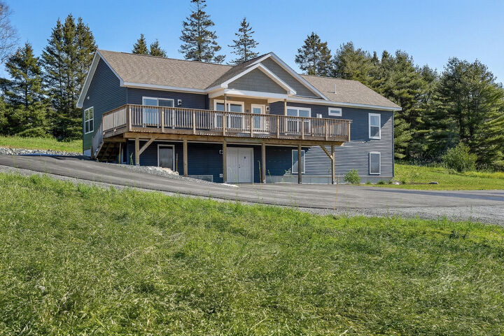 Property Photo:  18 Farms Edge Road  ME 04605 