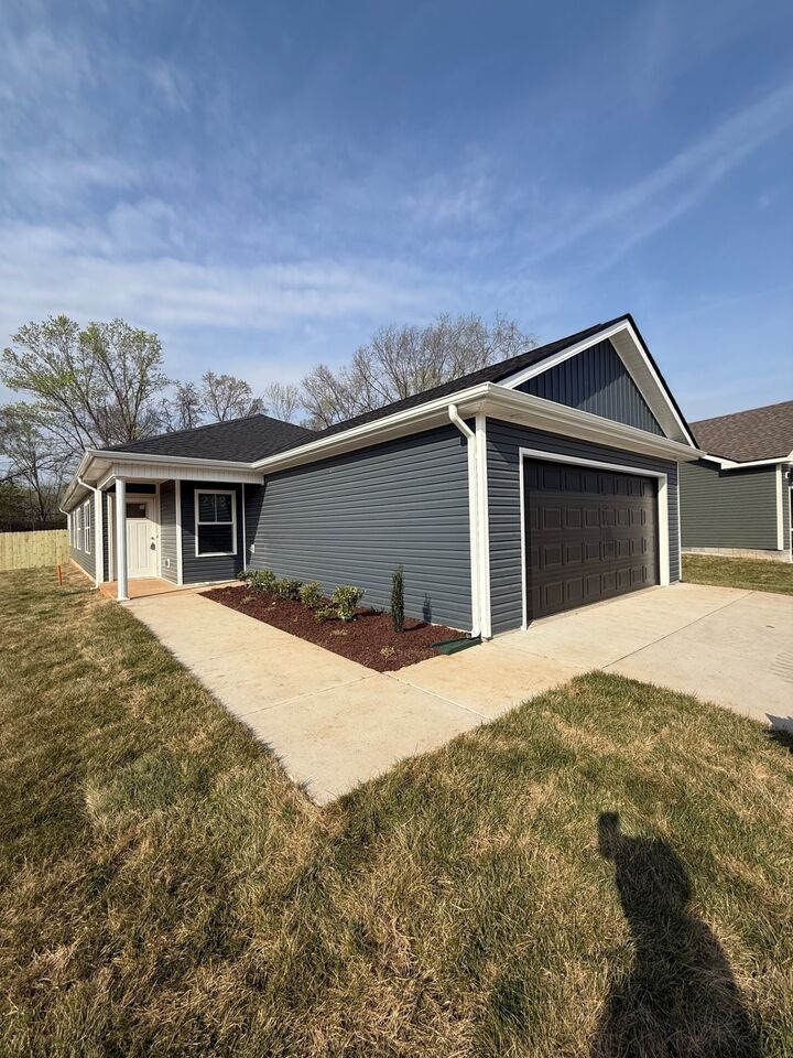 Property Photo:  2663 Scott Dr  TN 37042 