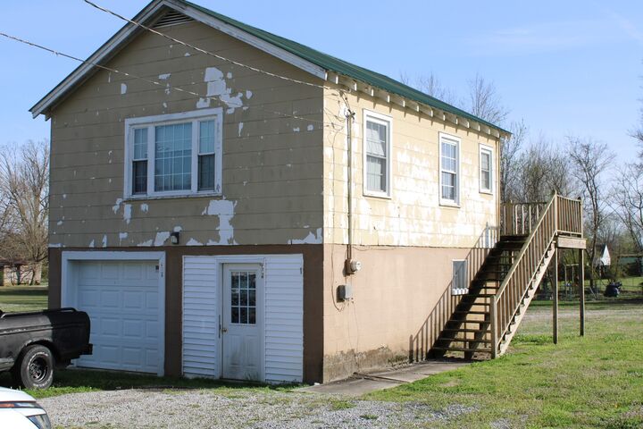 Property Photo:  321 W Short St  TN 37355 