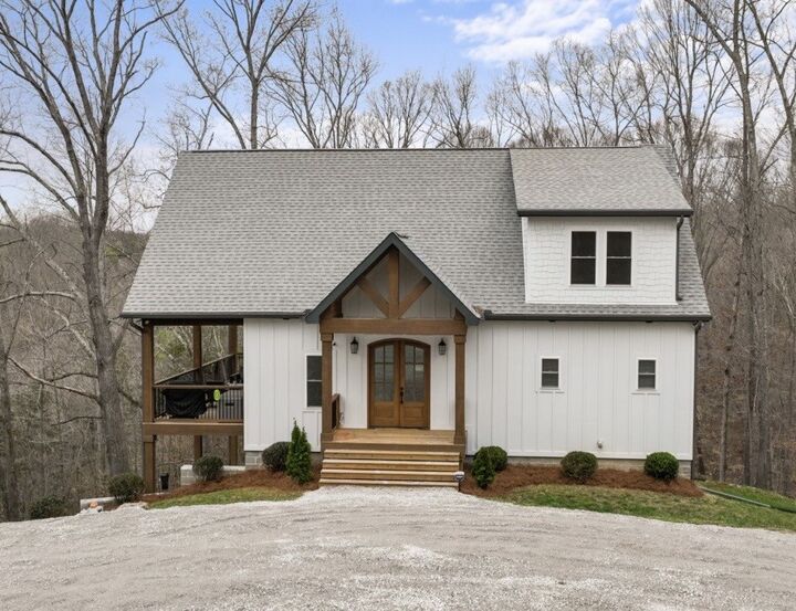 Property Photo:  222 Hidden Hallow Cove  TN 37330 