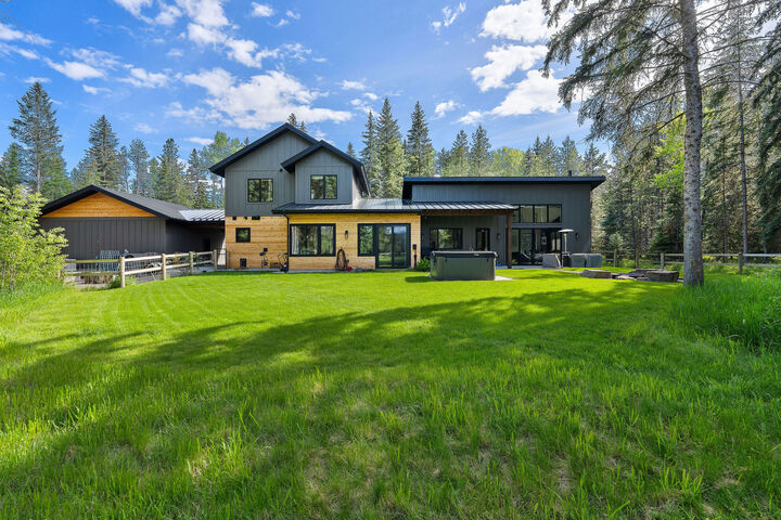 Property Photo:  757 Lodgepole Road  MT 59937 