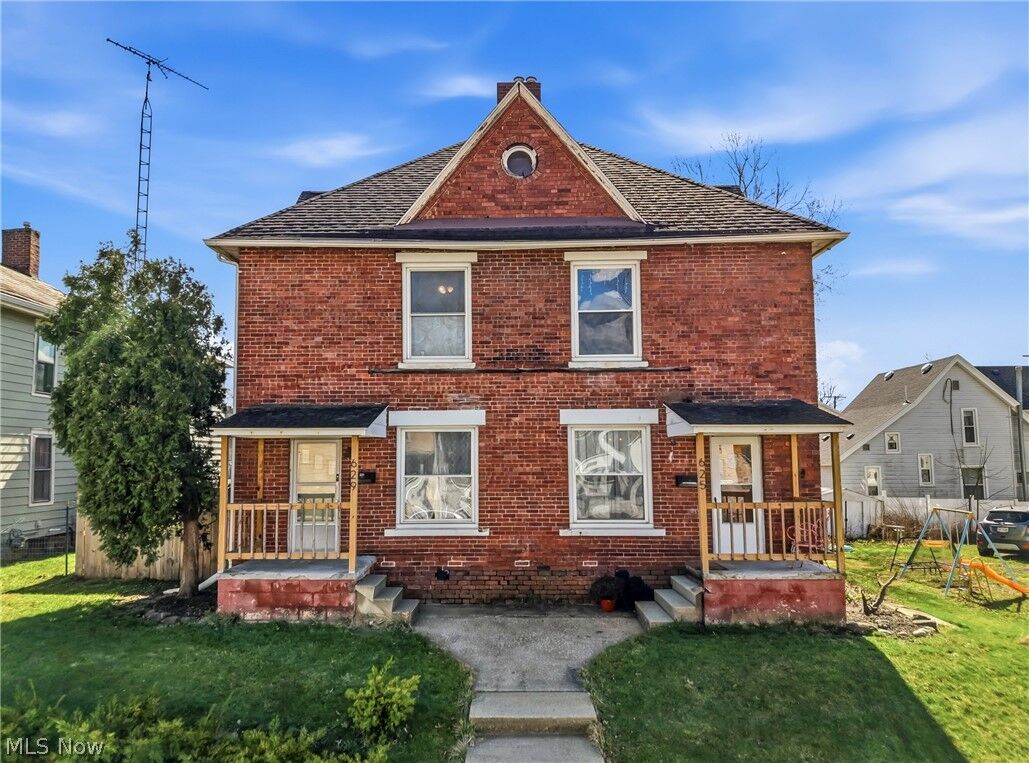 Property Photo:  629 E 6th Street  OH 44460 