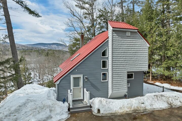 Property Photo:  60 Northpointe Road  NH 03285 