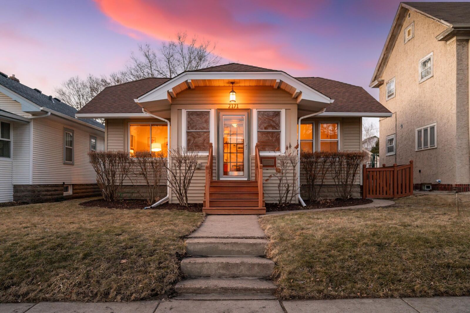 Property Photo:  2171 Palace Avenue  MN 55105 