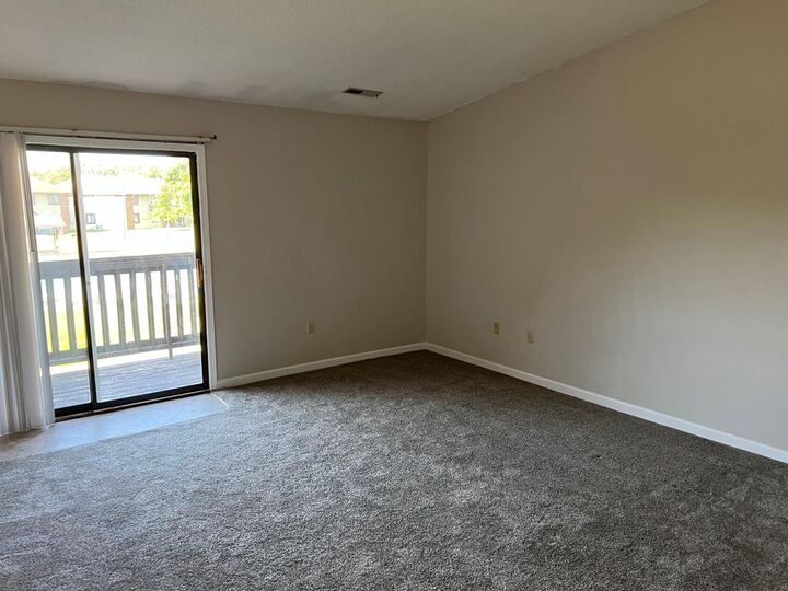 Property Photo: 807 Woodwinds Court MO 63501