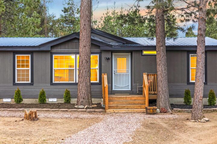 Property Photo:  1358 Linda Drive  OR 97739 