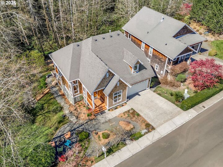 Property Photo:  2270 Skyline Dr  OR 97138 