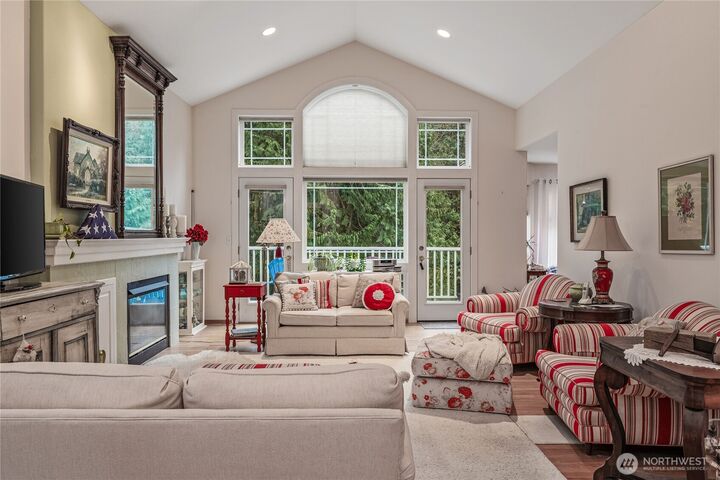 Property Photo:  42  Nantucket Place  WA 98368 