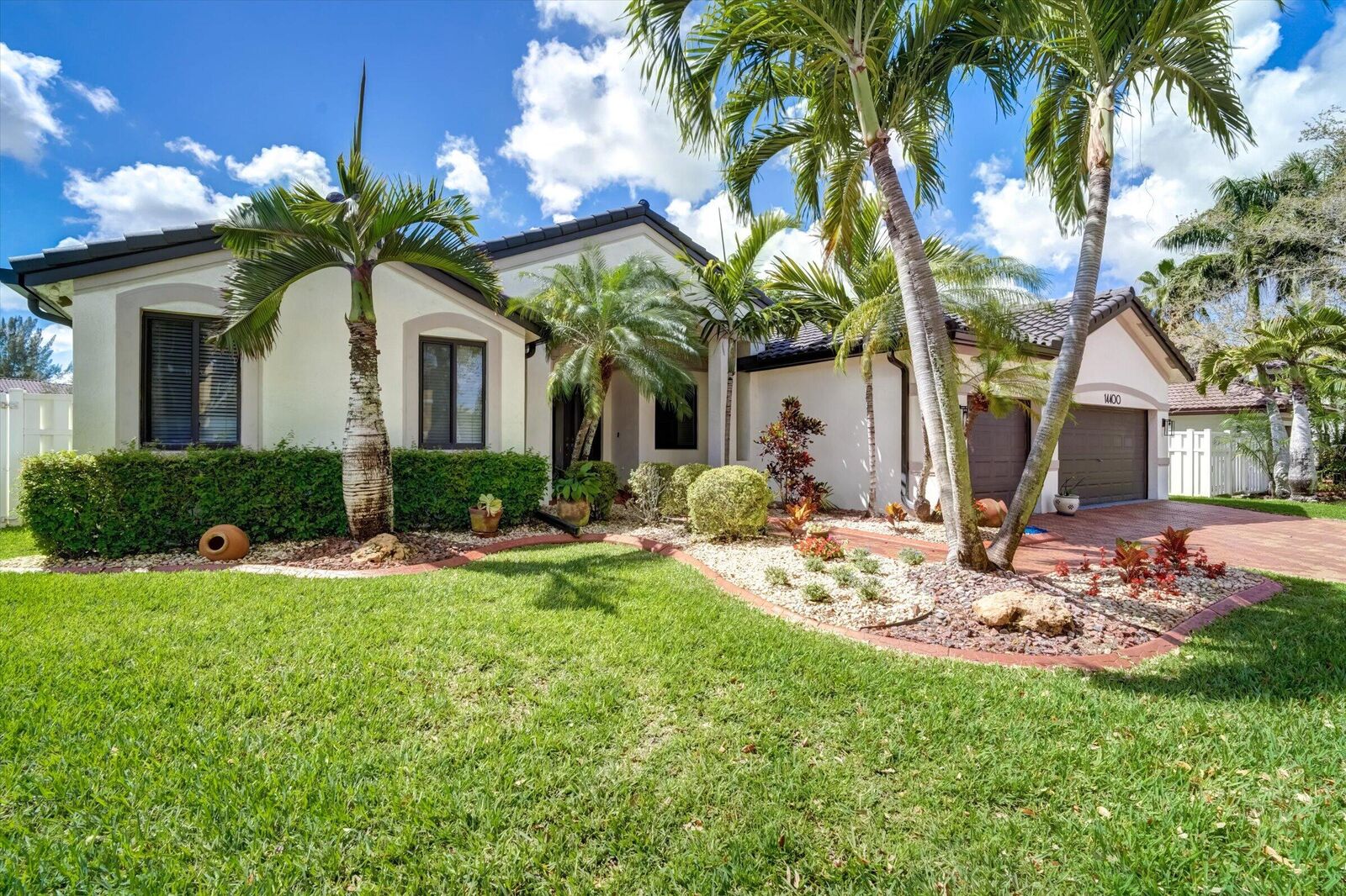 Property Photo:  14400 SW 37th Street  FL 33027 