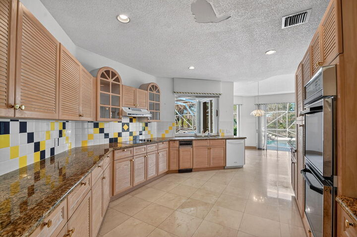Property Photo: 1711 Breakers West Boulevard FL 33411